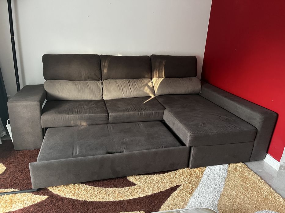 Chaise longue de cor castanho