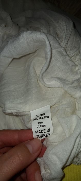 Дуже гарна сукня на дівчинку!