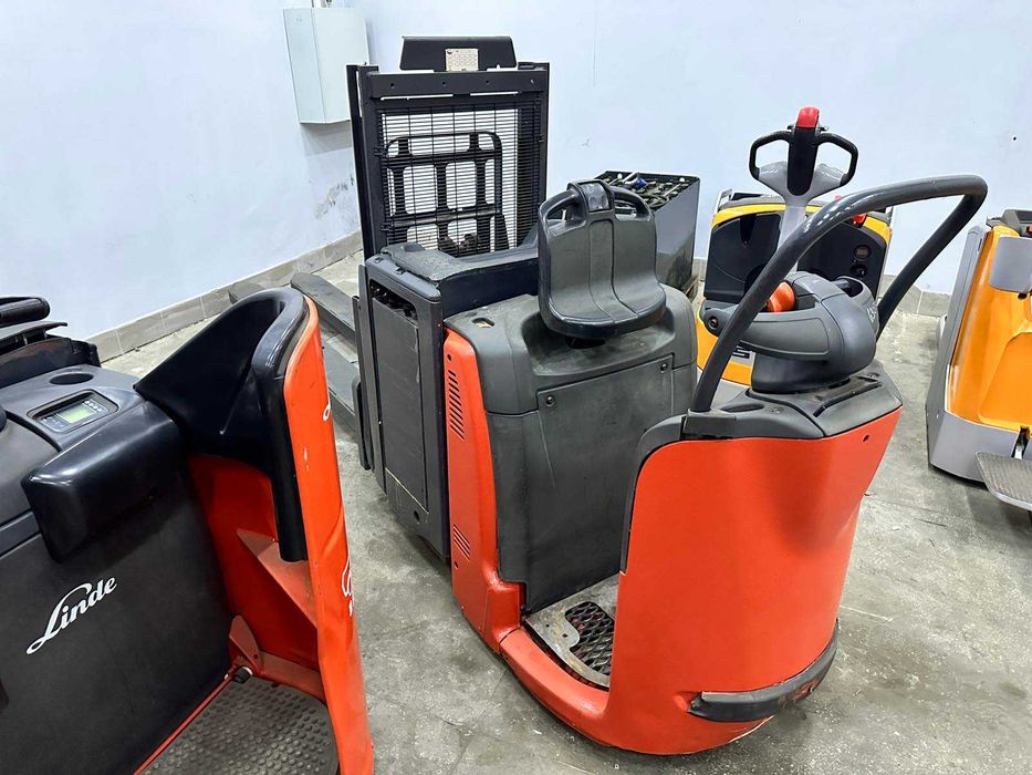 Комплектувальник замовлень LINDE N 20 LX. Висота підйому 960 мм.