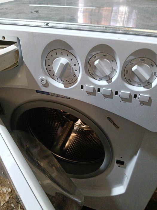 Entrega garantia máquina de roupa Ariston hotpoint encastre 7 kg