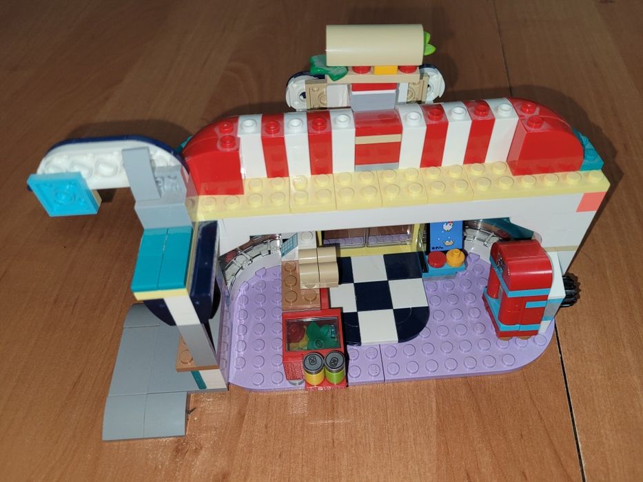 Lego friends diner 6+ 346 elementów