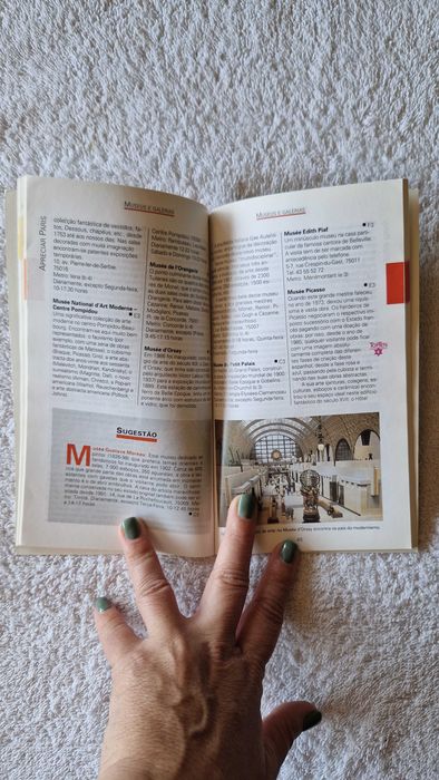 Livro "Paris" Merian Essencial