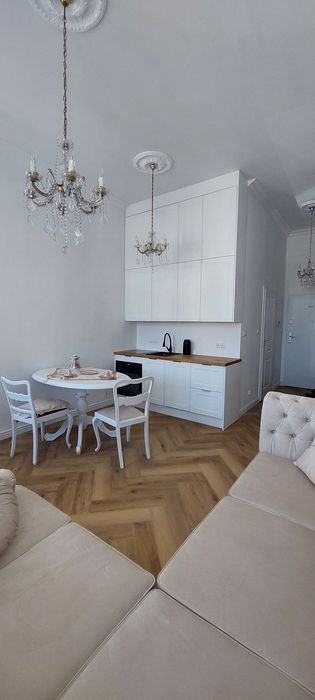 Kawalerka  premium na wynajem  centrum Otwocka