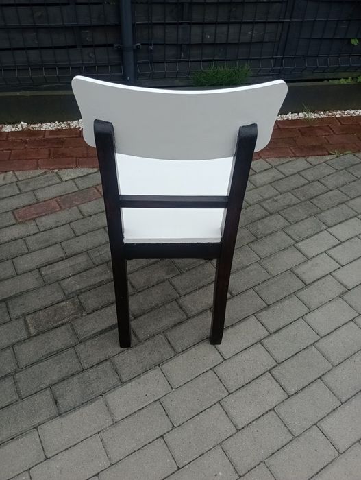 Sprzedam stół+ 2 krzesła