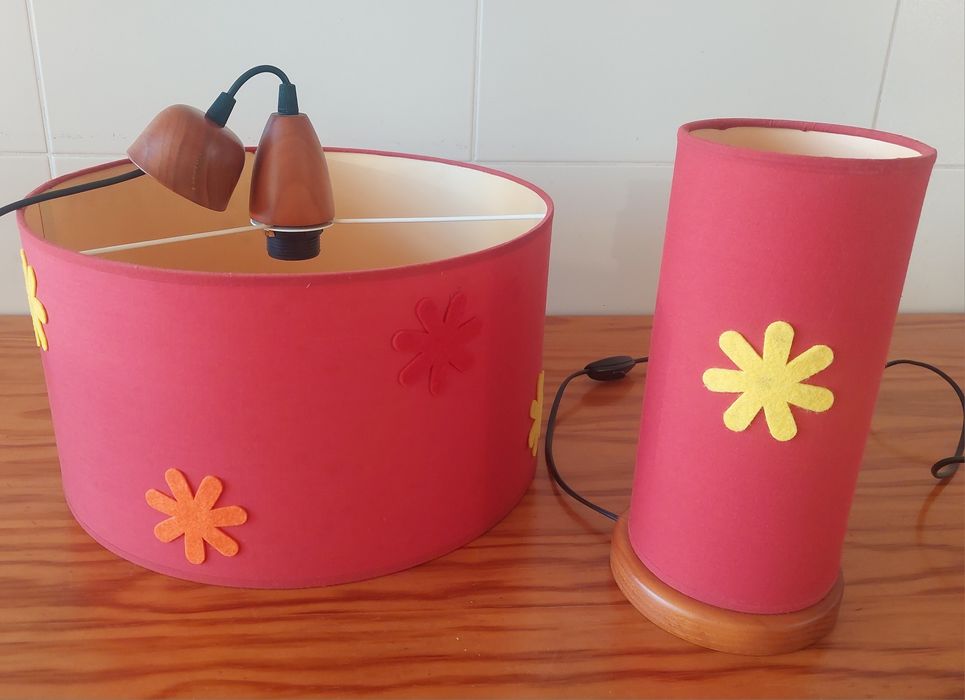 Candeeiros tecto + mesinha