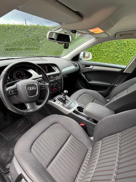 AUDI A4 B8 2.0 TDI 2009 SEDAN 170 KM