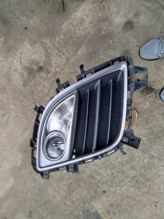 Протитуманка права з габаритом в зборі на mazda cx-7