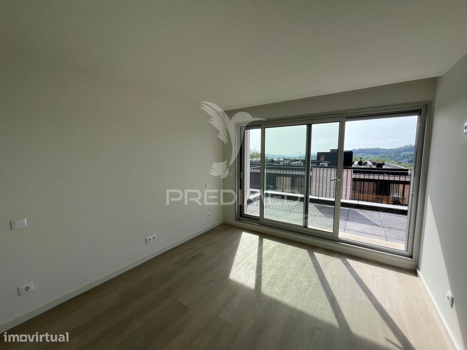 T1 no último piso com terraço e vistas desafogadas - Azurém - Guima...