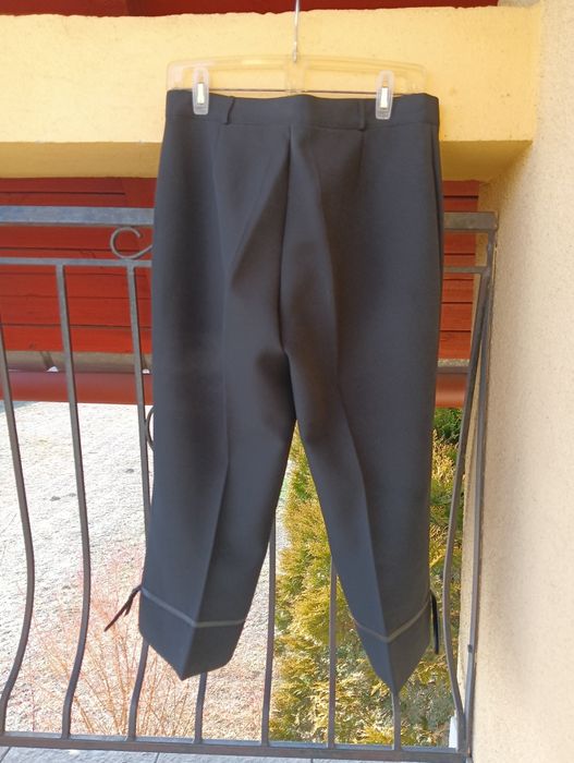 Eleganckie spodnie damskie 3/4 w kant Vintage