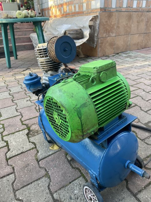 Автомобільний компресор