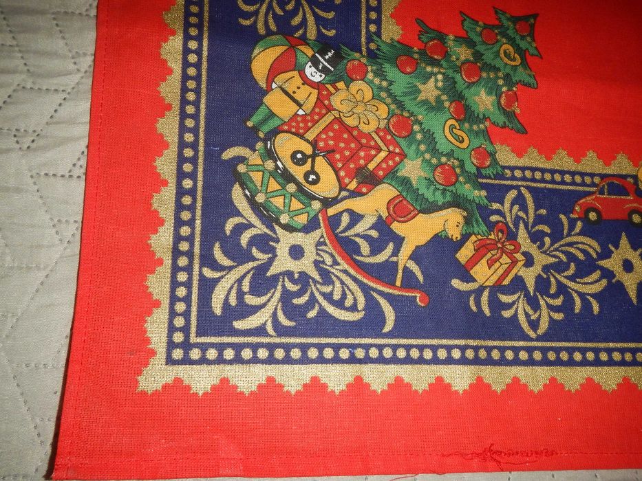 Новорічна різдвяна скатертина серветка р. 80см х 74см
