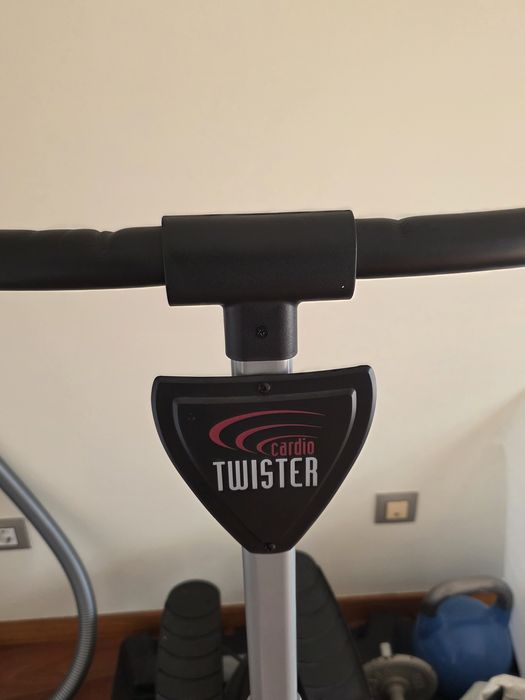 Máquina de exercício (elíptica/ step)