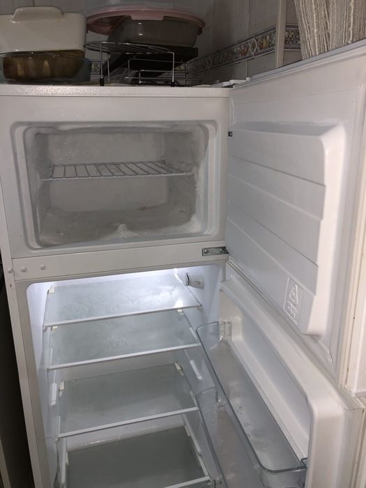 Frigorífico semi novo