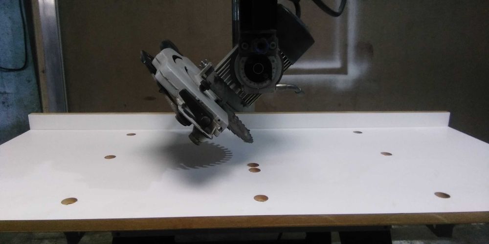 Serra ótima com travão, trifásico, toda original, pintura original,