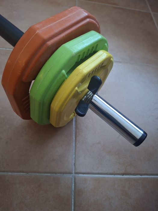 Vendo Kit bodypump de ginásio + oferta step