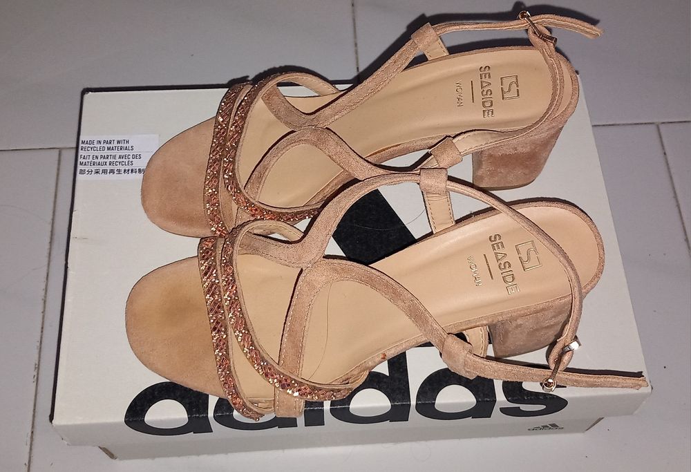 Sandália de tacão alto, tamanho 36 da Seaside 7€