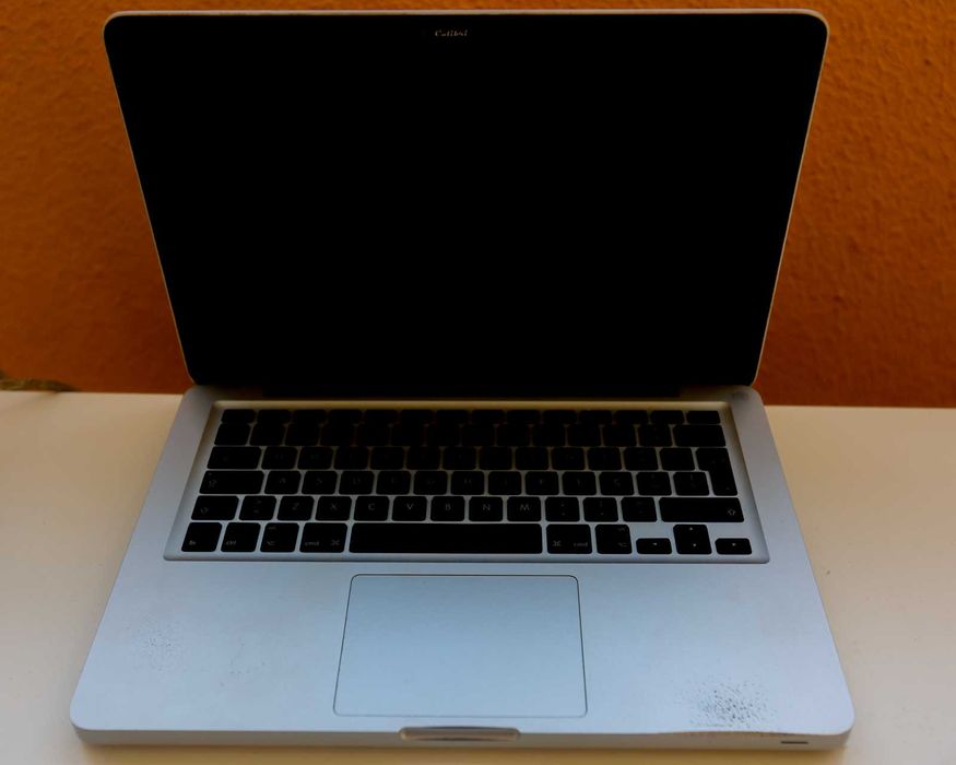Macbook Pro 13inch Mid 2009