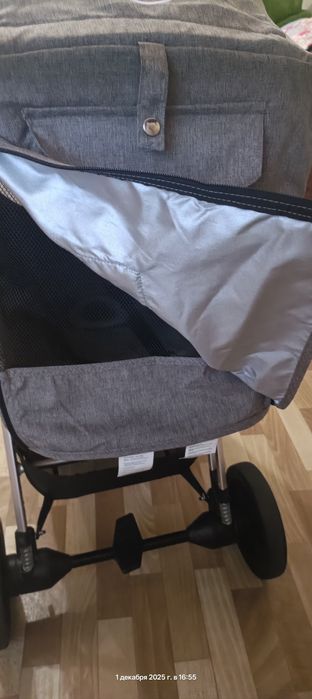 Продам дитячу прогулянкову коляску.