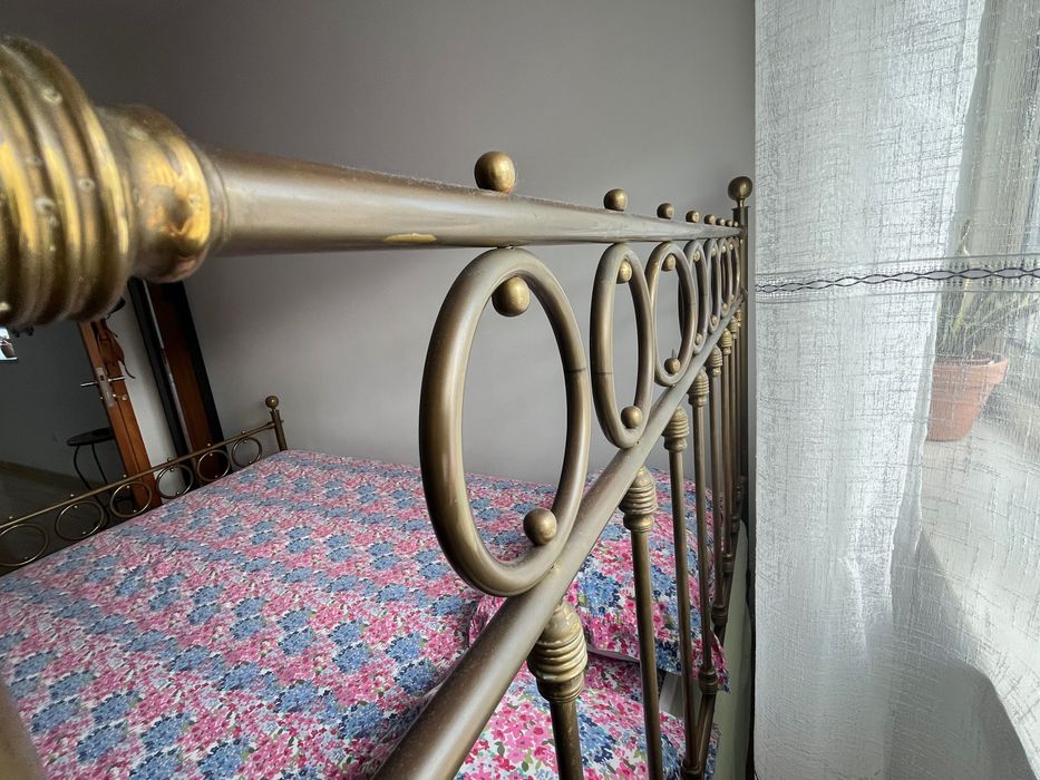 Cama vintage para despachar