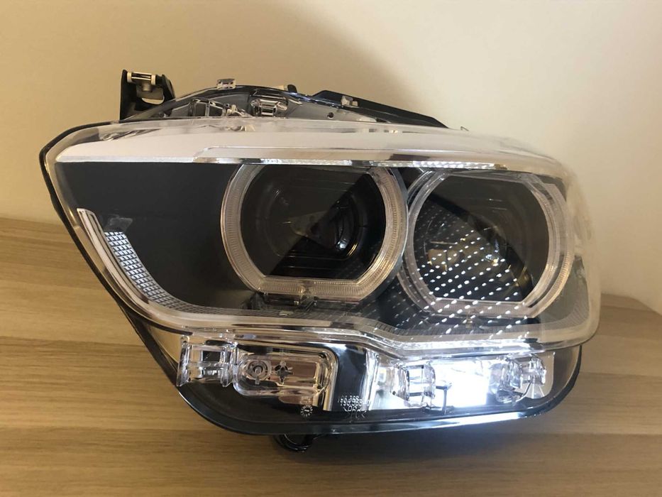 Farol  BMW Série 1 F20/F21  - Série 2 F22/F23 - 2015 - 2019