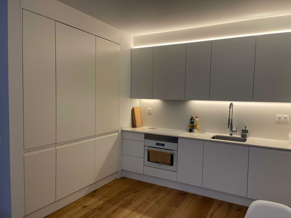 Arrenda T2 com 2 lug de garagem e arrecadação