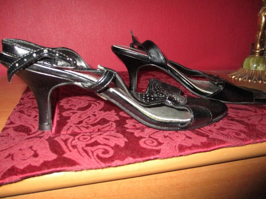 Sandały Viva La Diva 38