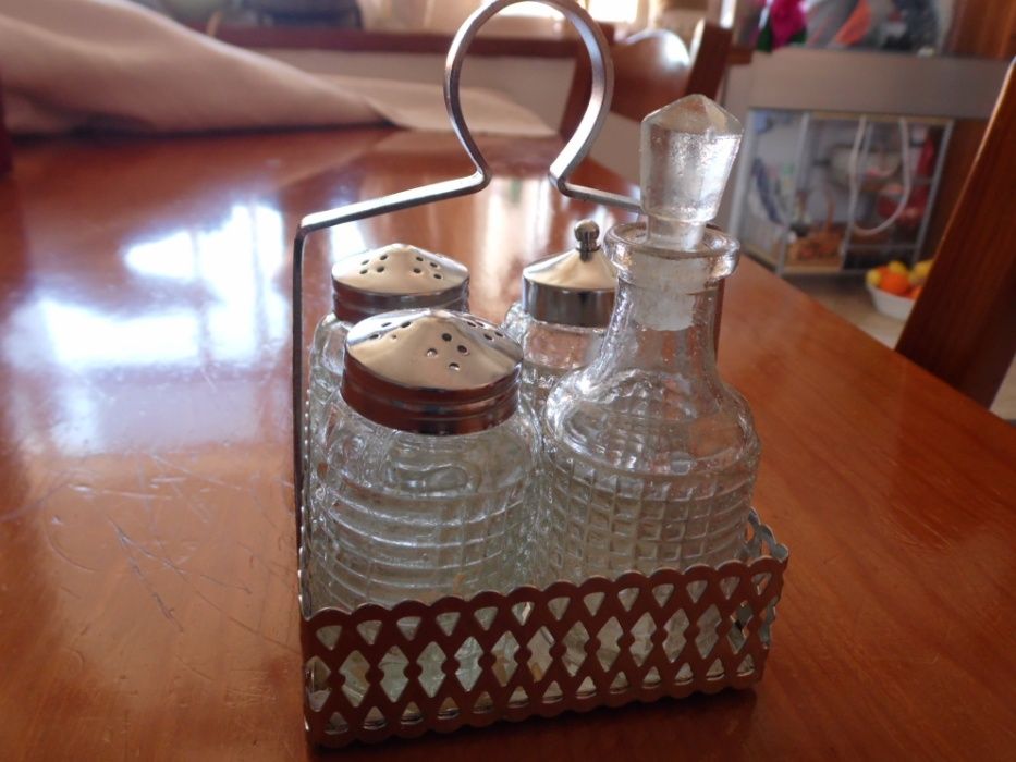 Salt and pepper set441540539392337920