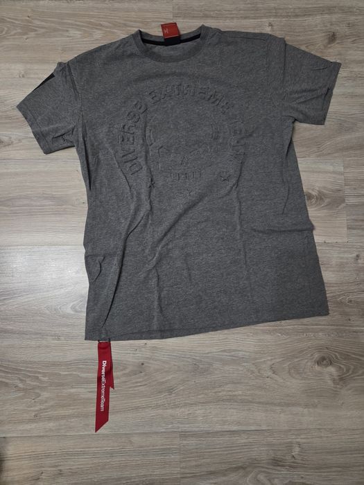 T-Shirt Diverse szary
