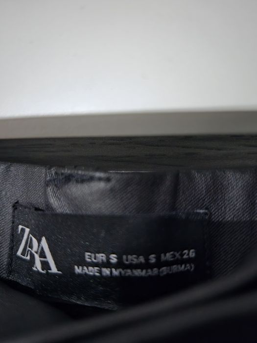 Woskowane spodnie, Zara rozm. S