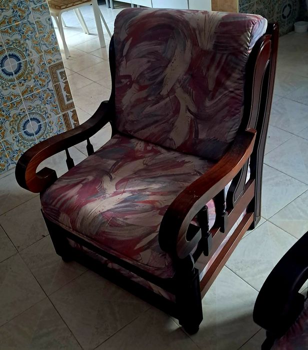 Sofa Bed + 2 Armchairs64730201633282123