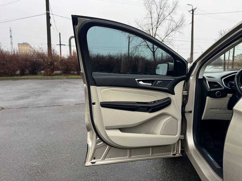 2018 Ford Edge “Titanium”