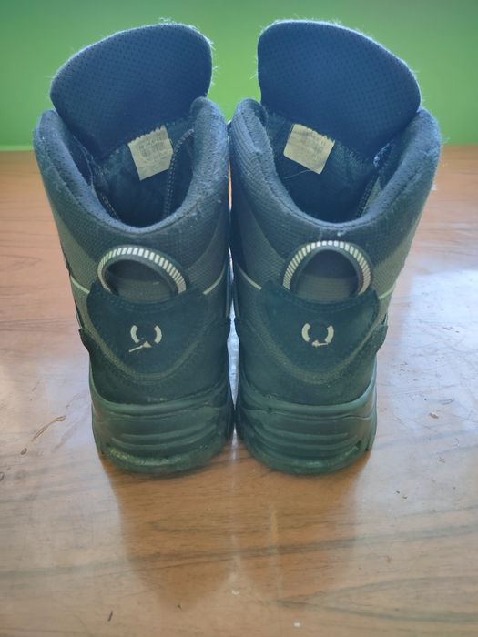 Ботинки чоботи LOWA