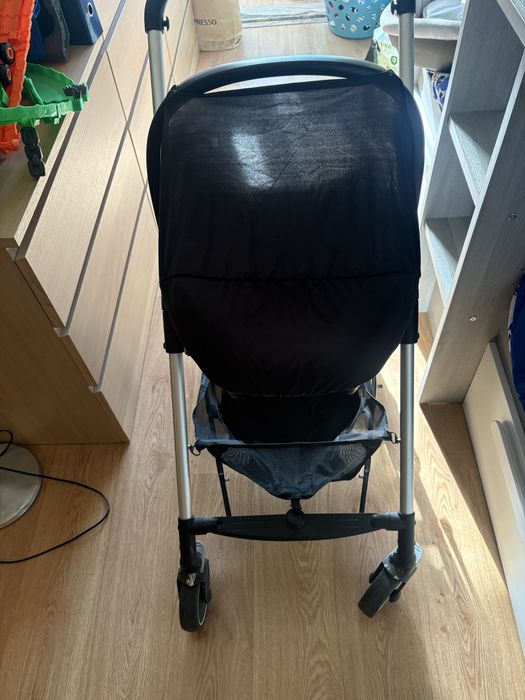 Carrinho de bebe com ovo e alcofa