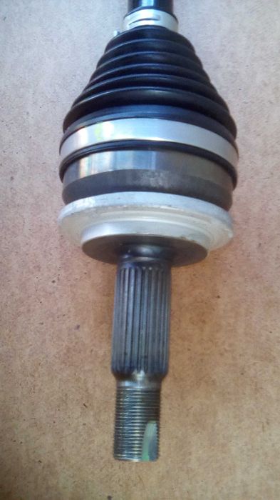 Полуось Тoyota Auris Corolla