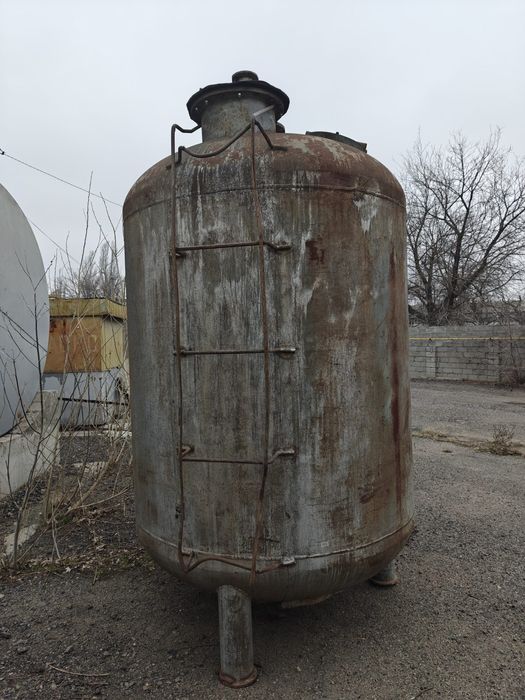 Ємність,ёмкость,бочка,резервуар 7м.куб.