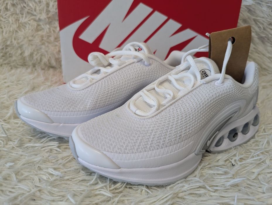 Взуття Nike wait max dn