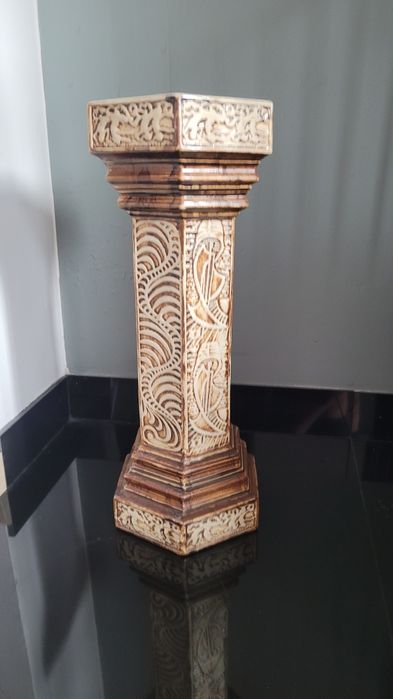 Ceramiczna kolumna stojak na kwiatek.48 cm.