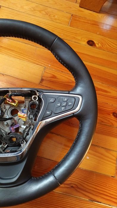 Руль кермо CHEVROLET VOLT 2 BOLT BLAZER comaro malibu