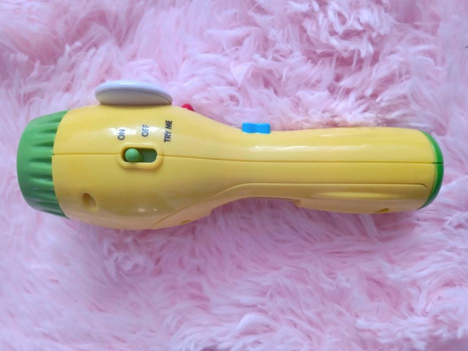 Latarka Dumel super zabawka