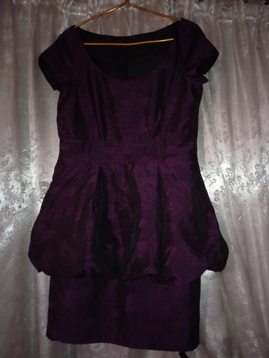 Продам женское платье