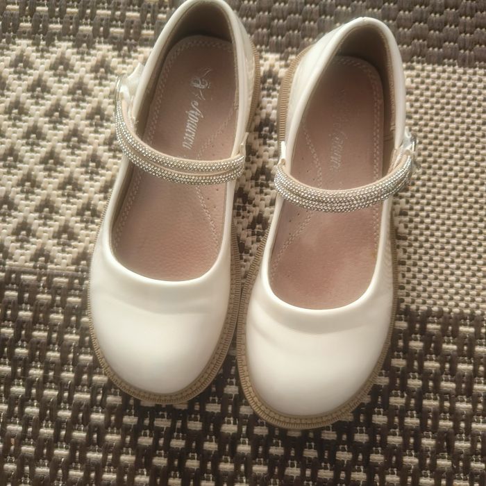 Туфлі для дівчинки