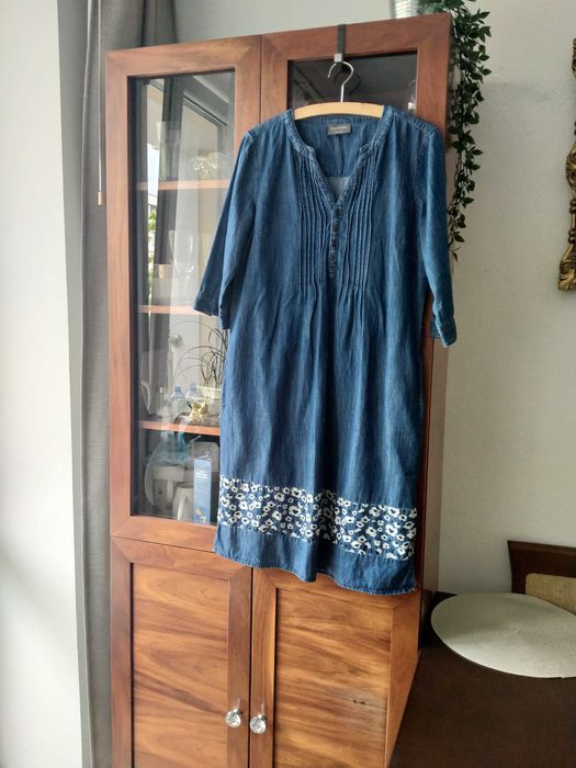 Sukienka jeans nieb 100% bawełny rękaw 3/4 kieszenie na dole wzór r.XL