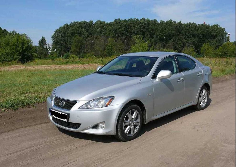 Lexus IS220