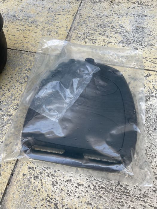 Caixa moto GIVI para 1 capacete integral