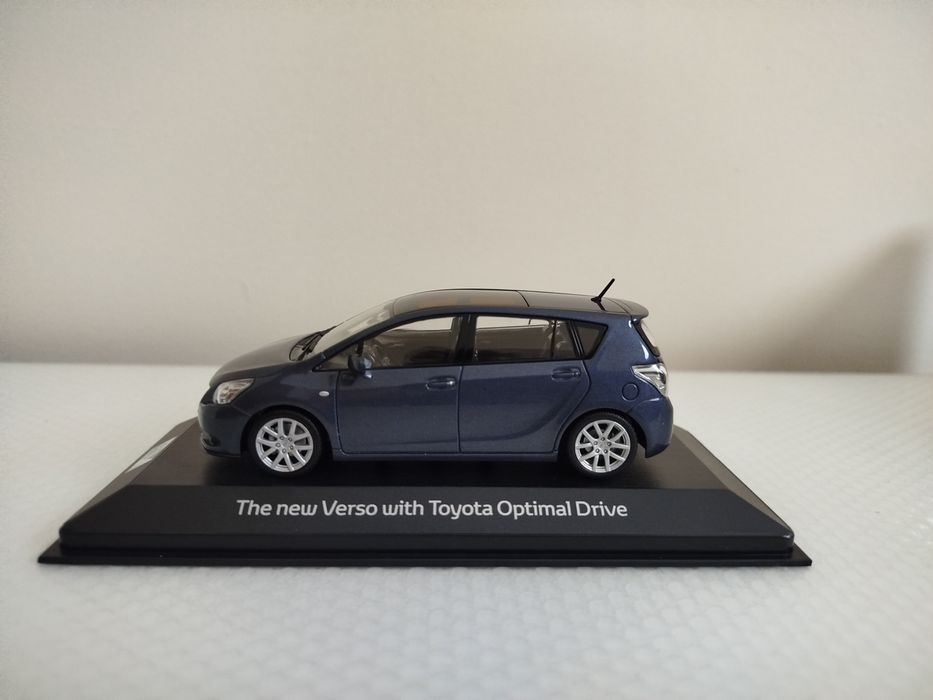 Miniatura Toyota Verso 1/43 Nova