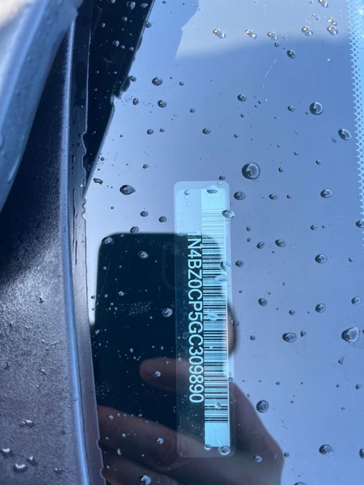 Продам Nissan leaf