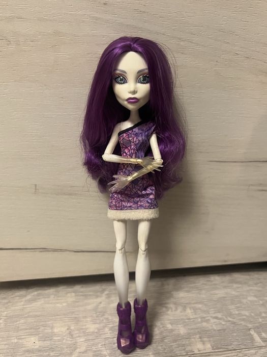 Монстер Хай-Спектра