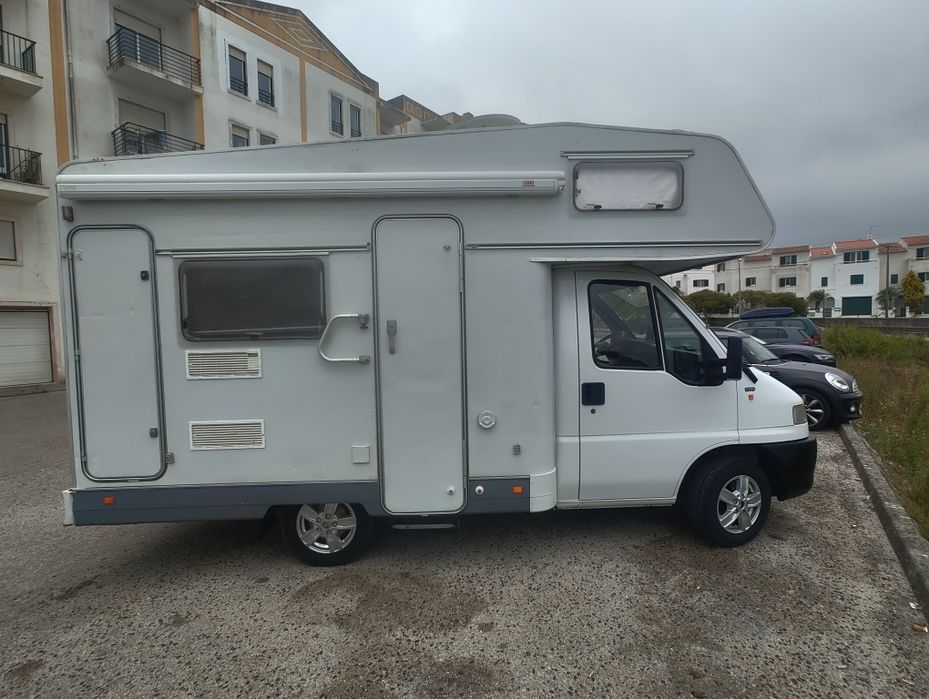 Autocaravana Fiat Ducato 1.9 TD (1996) – 4 dormidas / 6 lugares