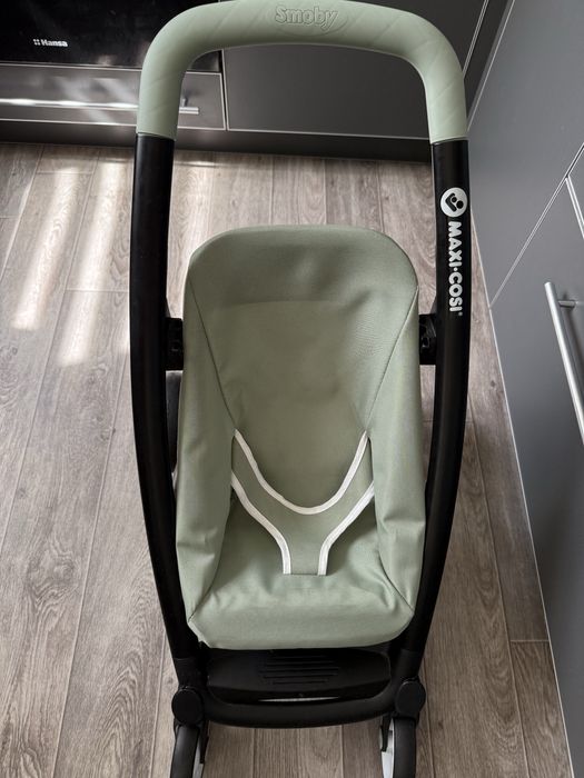 Коляска для кукол maxi-cosi