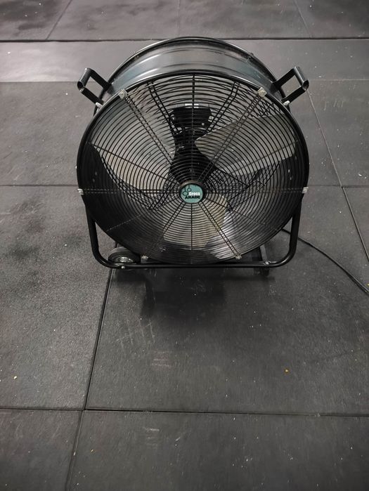 Ventoinha grande como nova